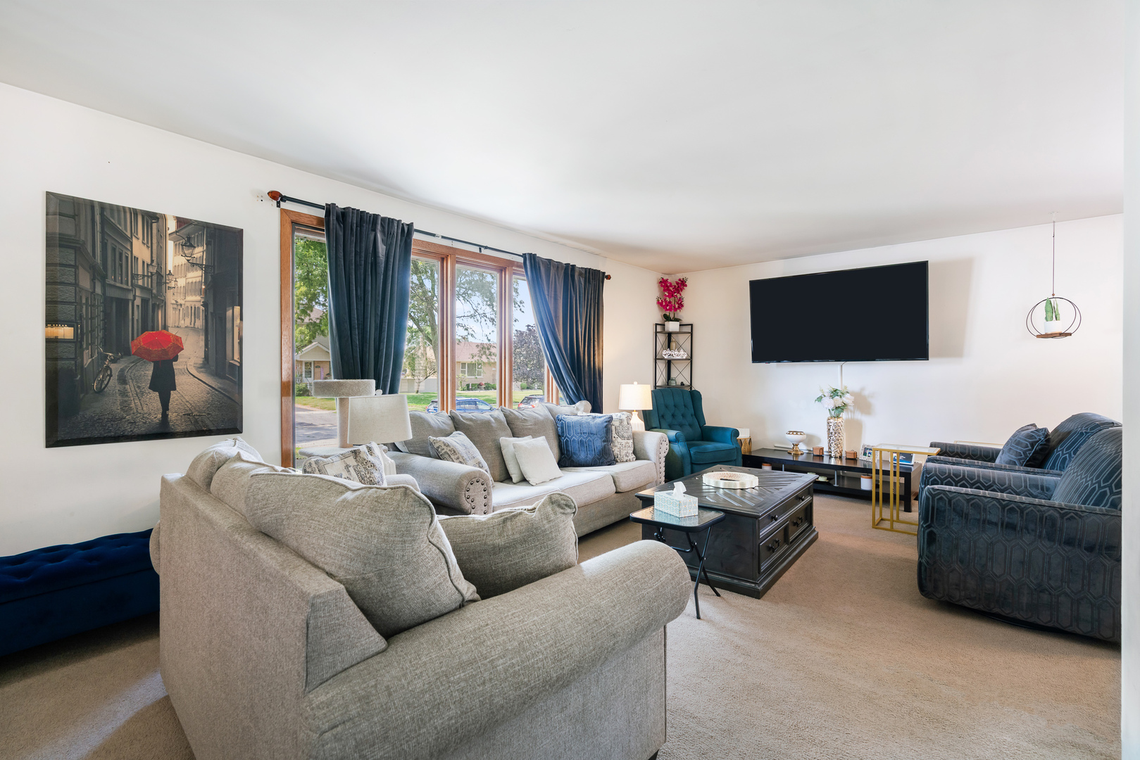11033 Parkside Avenue Property Photo 4
