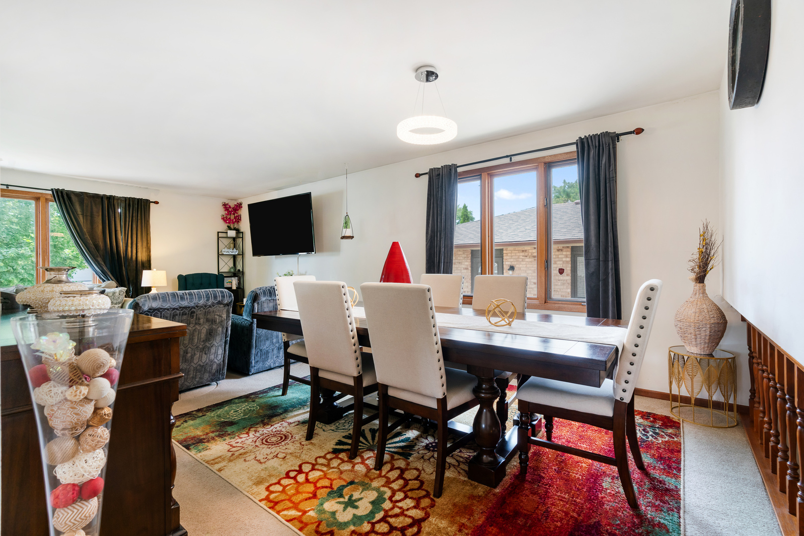 11033 Parkside Avenue Property Photo 8