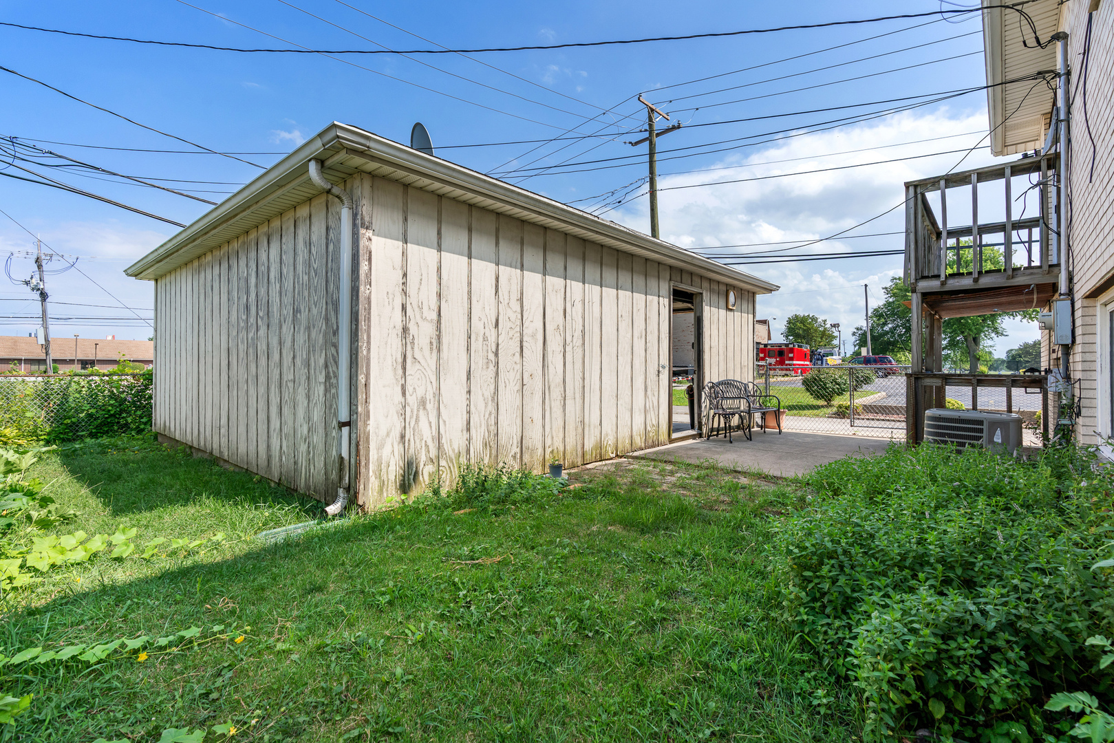 11033 Parkside Avenue Property Photo 30