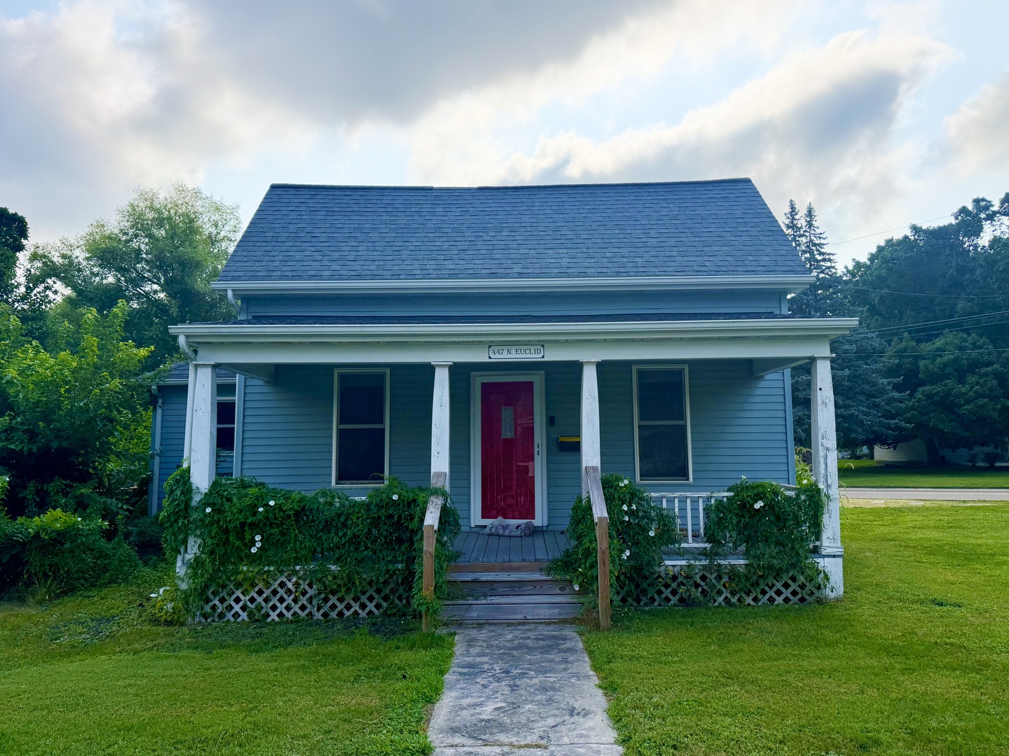 447 N Euclid Avenue Property Photo 1