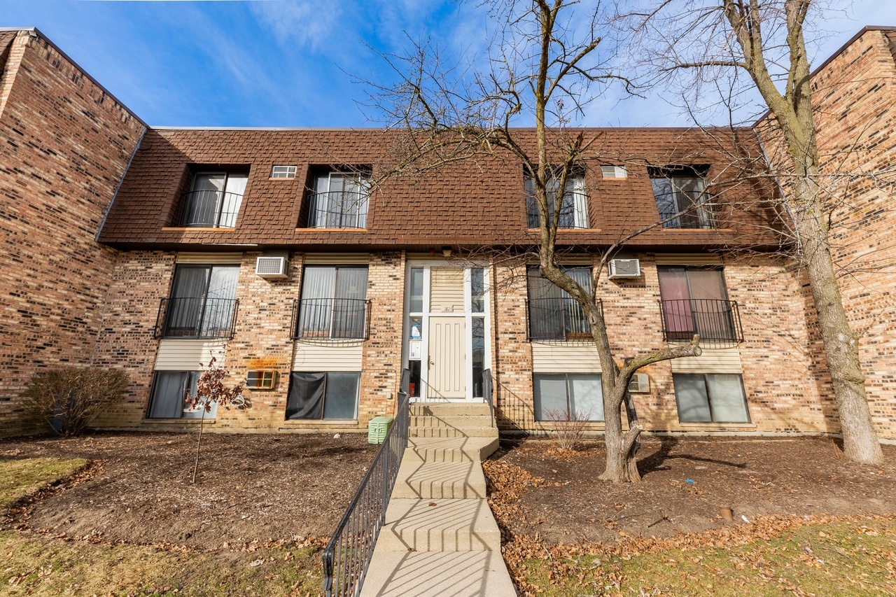 182 S Waters Edge Drive 301 Property Photo 1