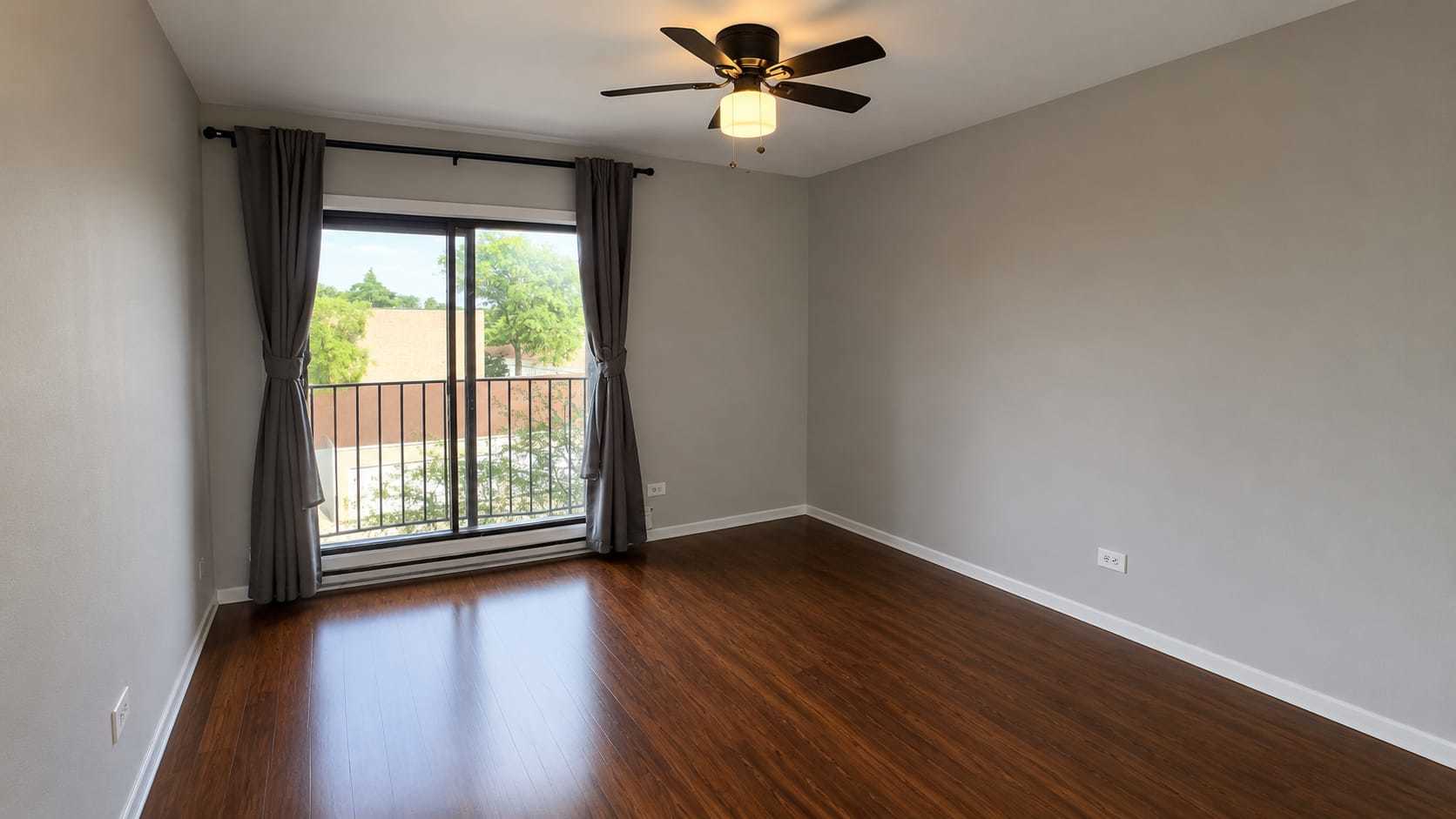 182 S Waters Edge Drive 301 Property Photo 8