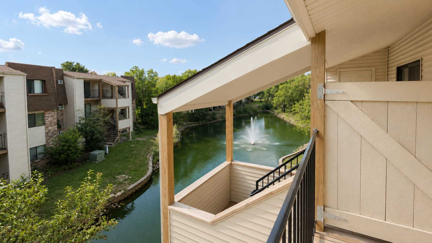 182 S Waters Edge Drive 301 Property Photo 17