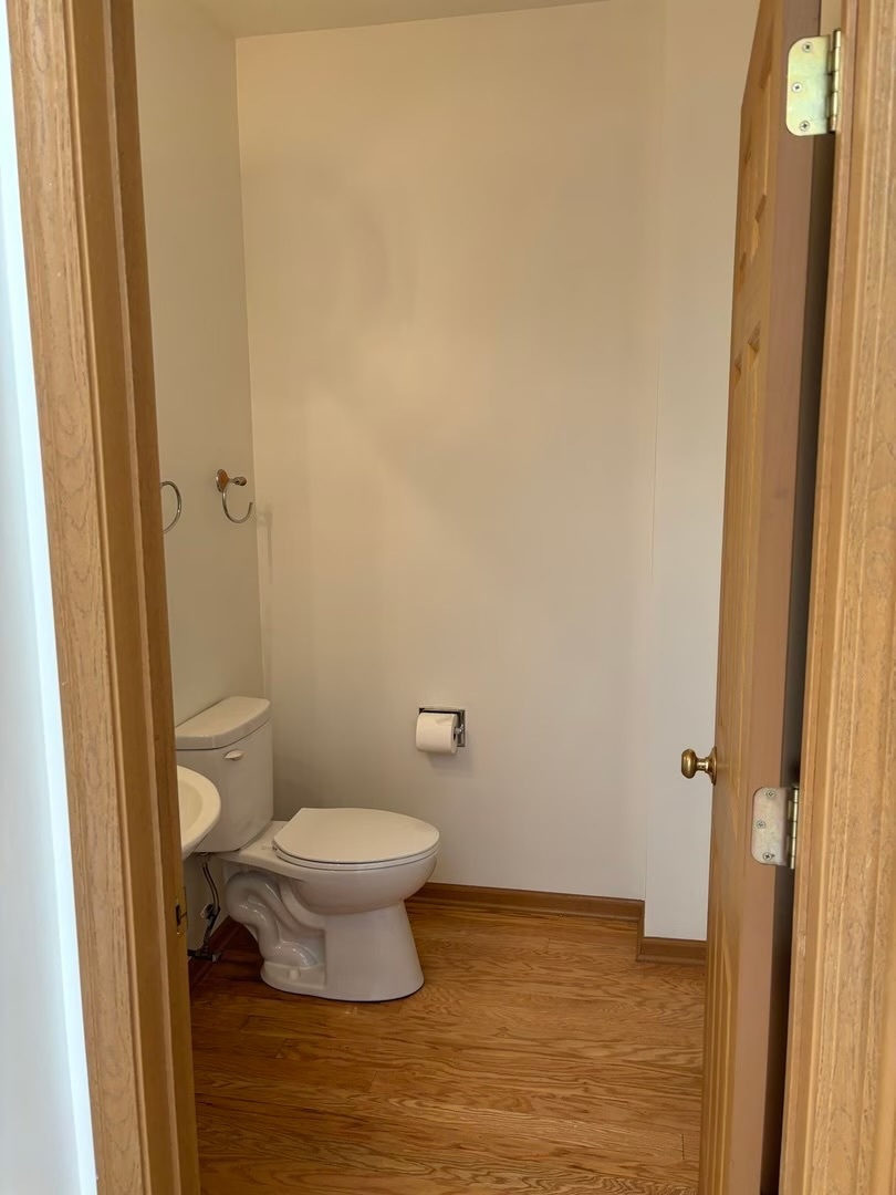 2422 Golf Ridge Circle Property Photo 4