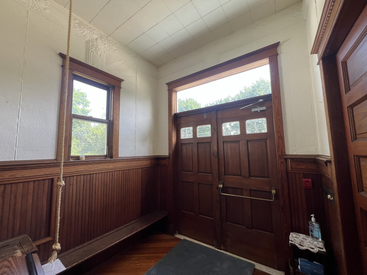 16648 Easton Avenue Property Photo 5