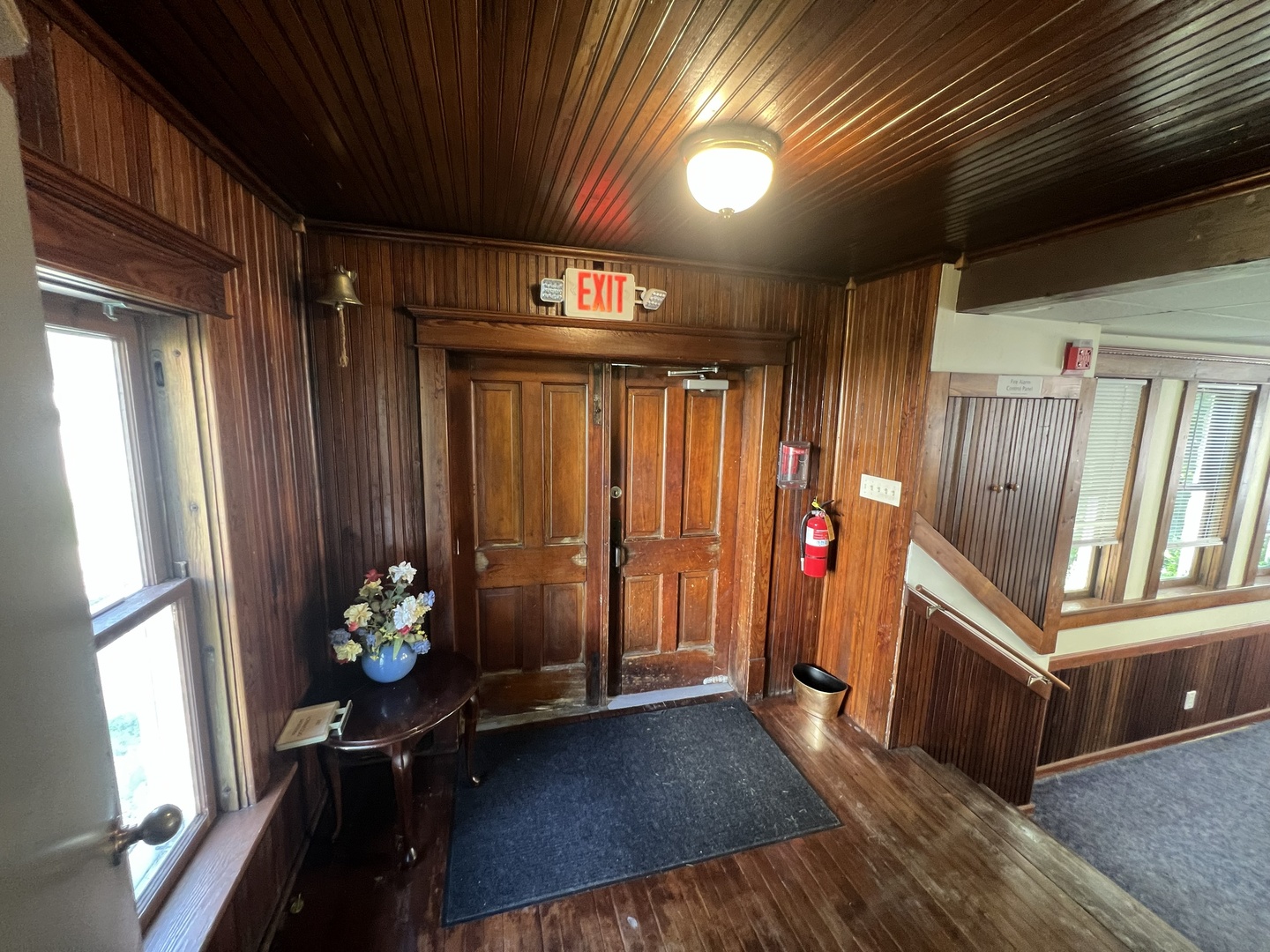 16648 Easton Avenue Property Photo 10