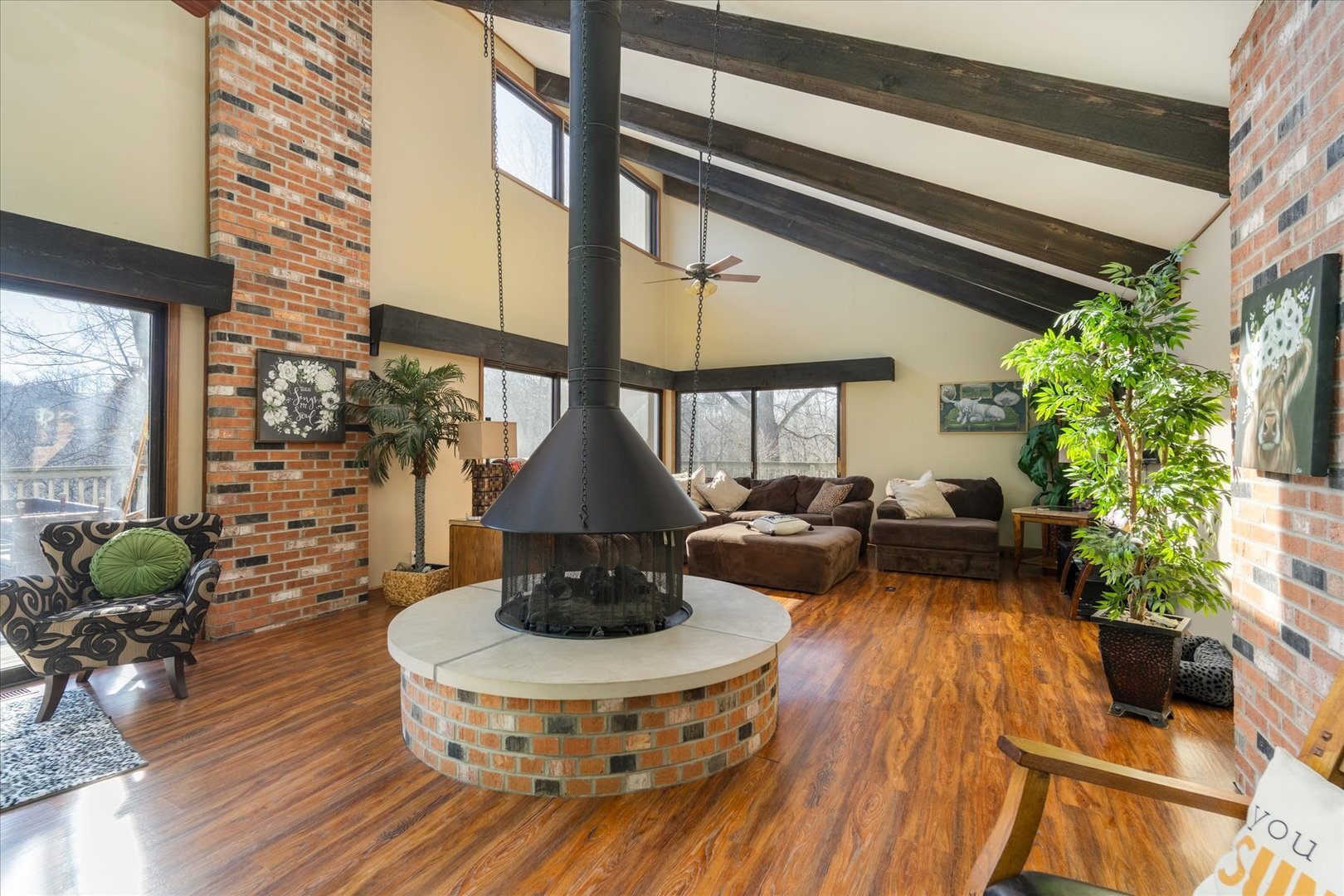 605 Sherwood Glen Property Photo 8