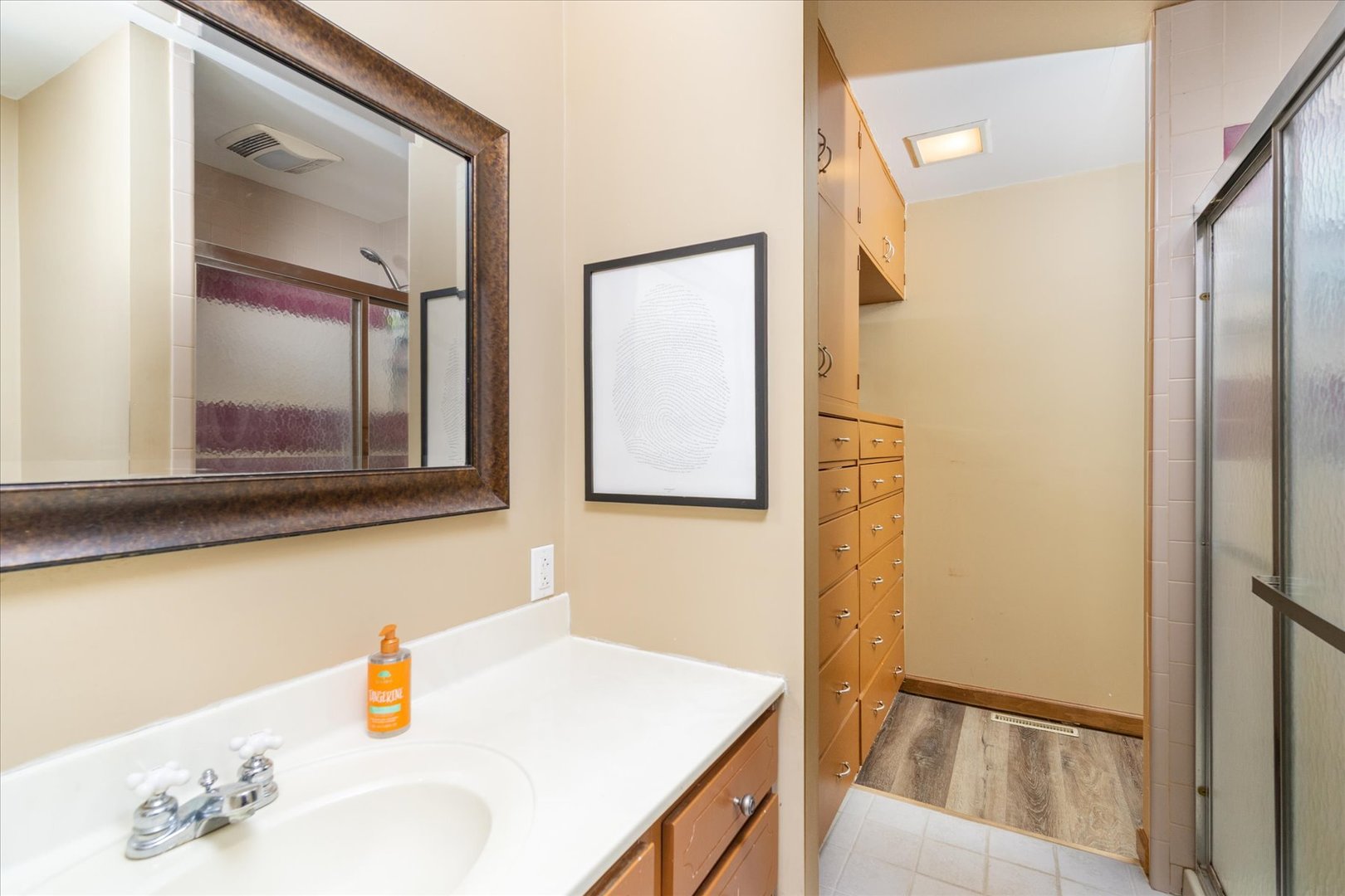 605 Sherwood Glen Property Photo 22