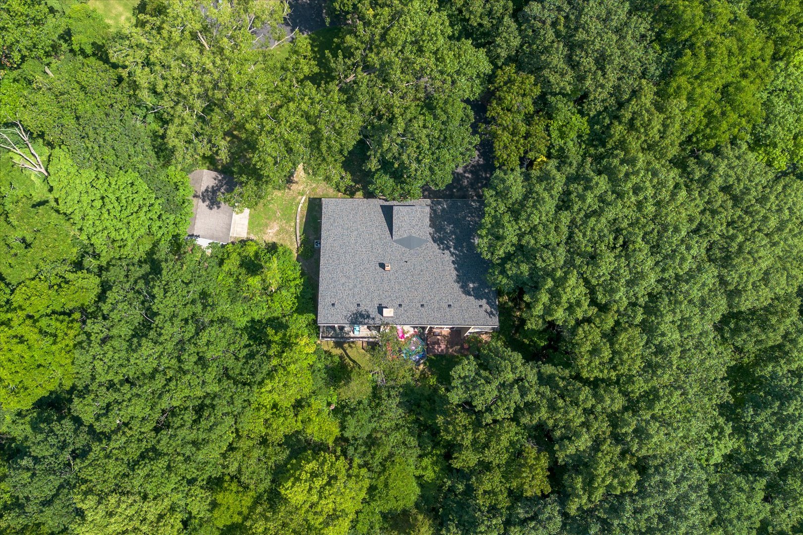 605 Sherwood Glen Property Photo 29