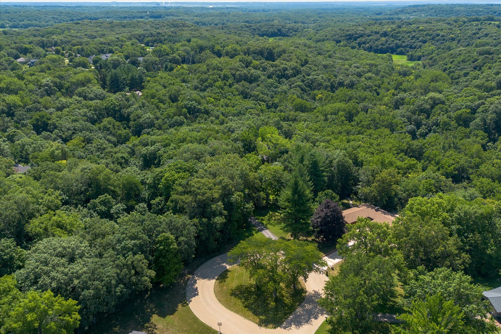 605 Sherwood Glen Property Photo 40