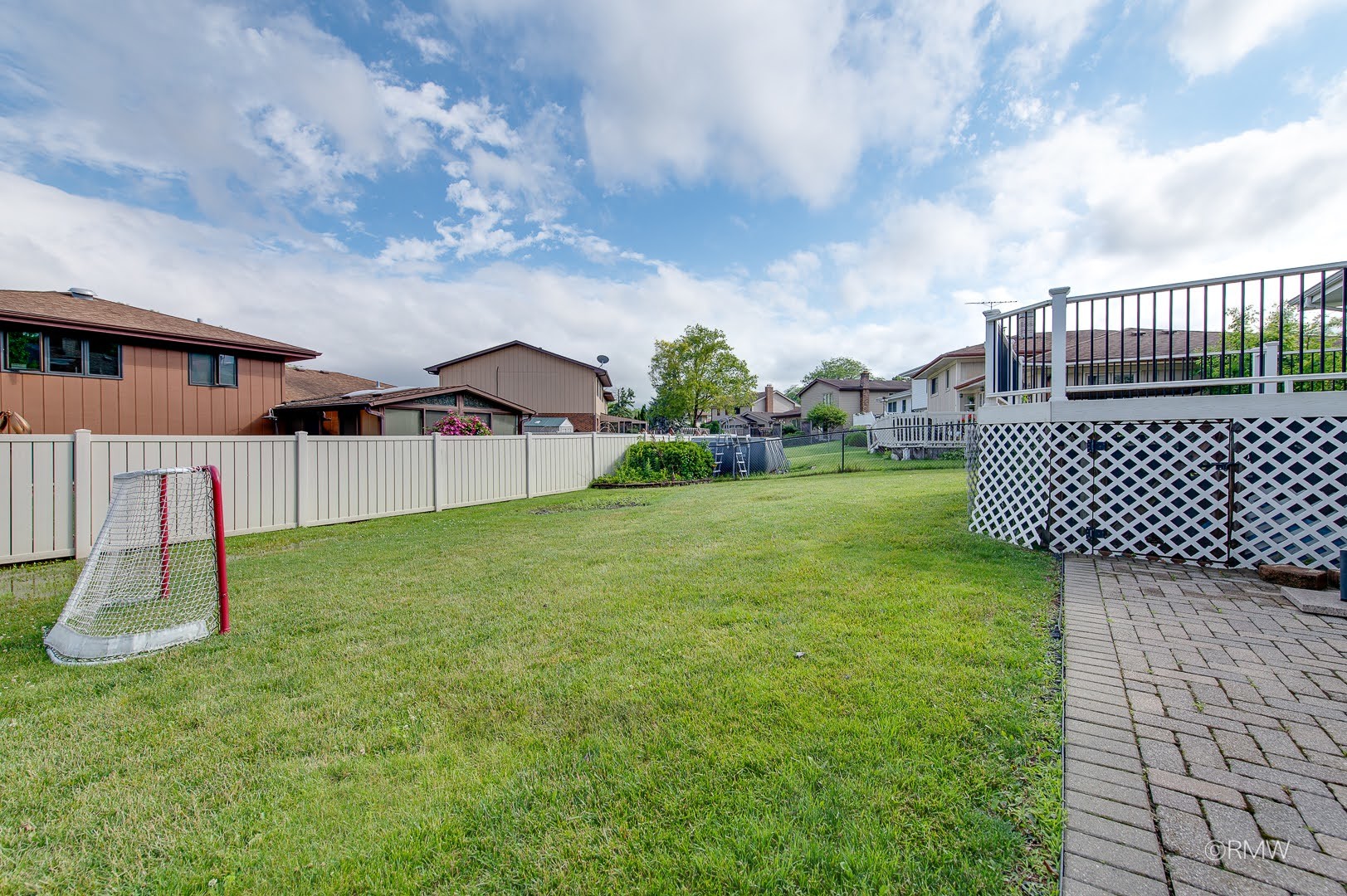 1233 N Hickory Trail Property Photo 35
