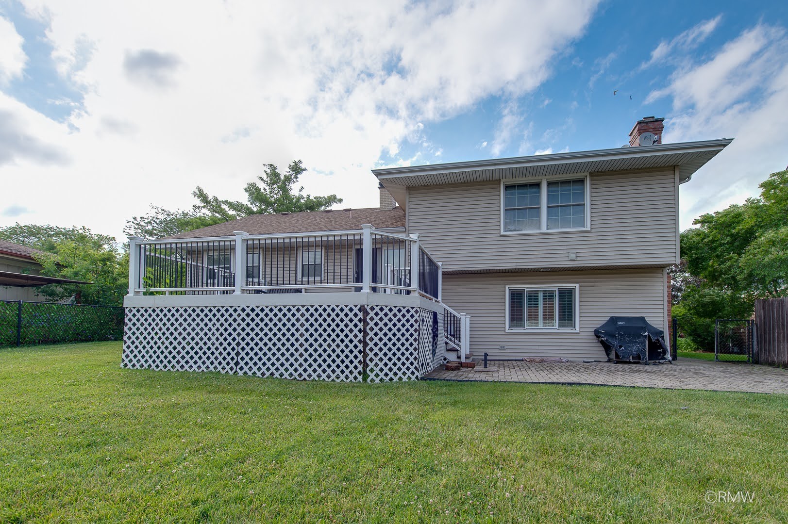 1233 N Hickory Trail Property Photo 36