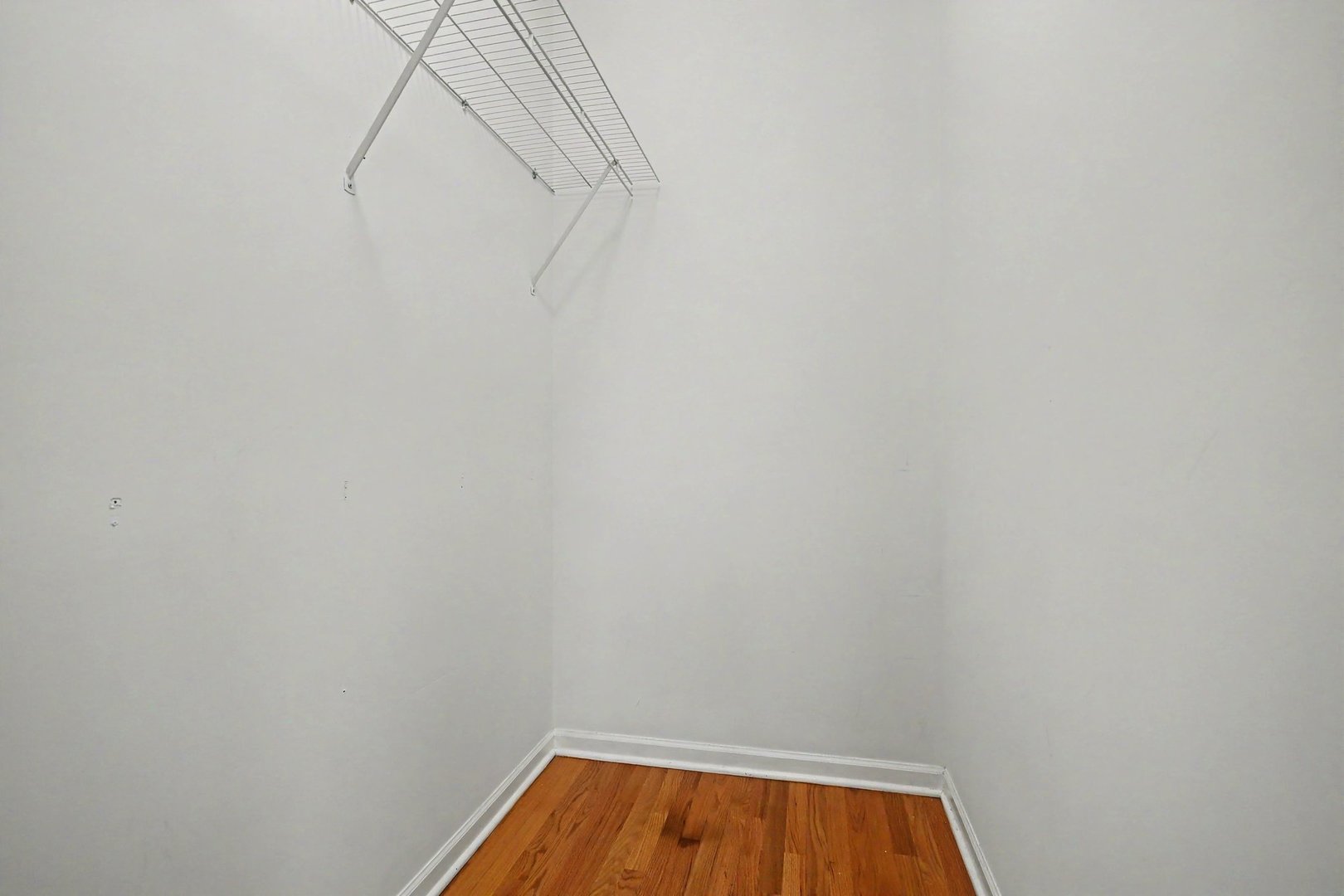 5210 N Winthrop Avenue 2 Property Photo 13