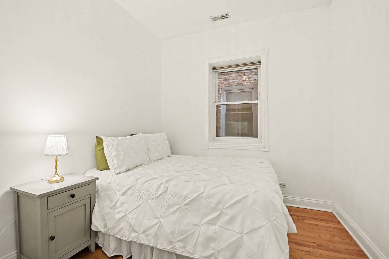 5210 N Winthrop Avenue 2 Property Photo 14