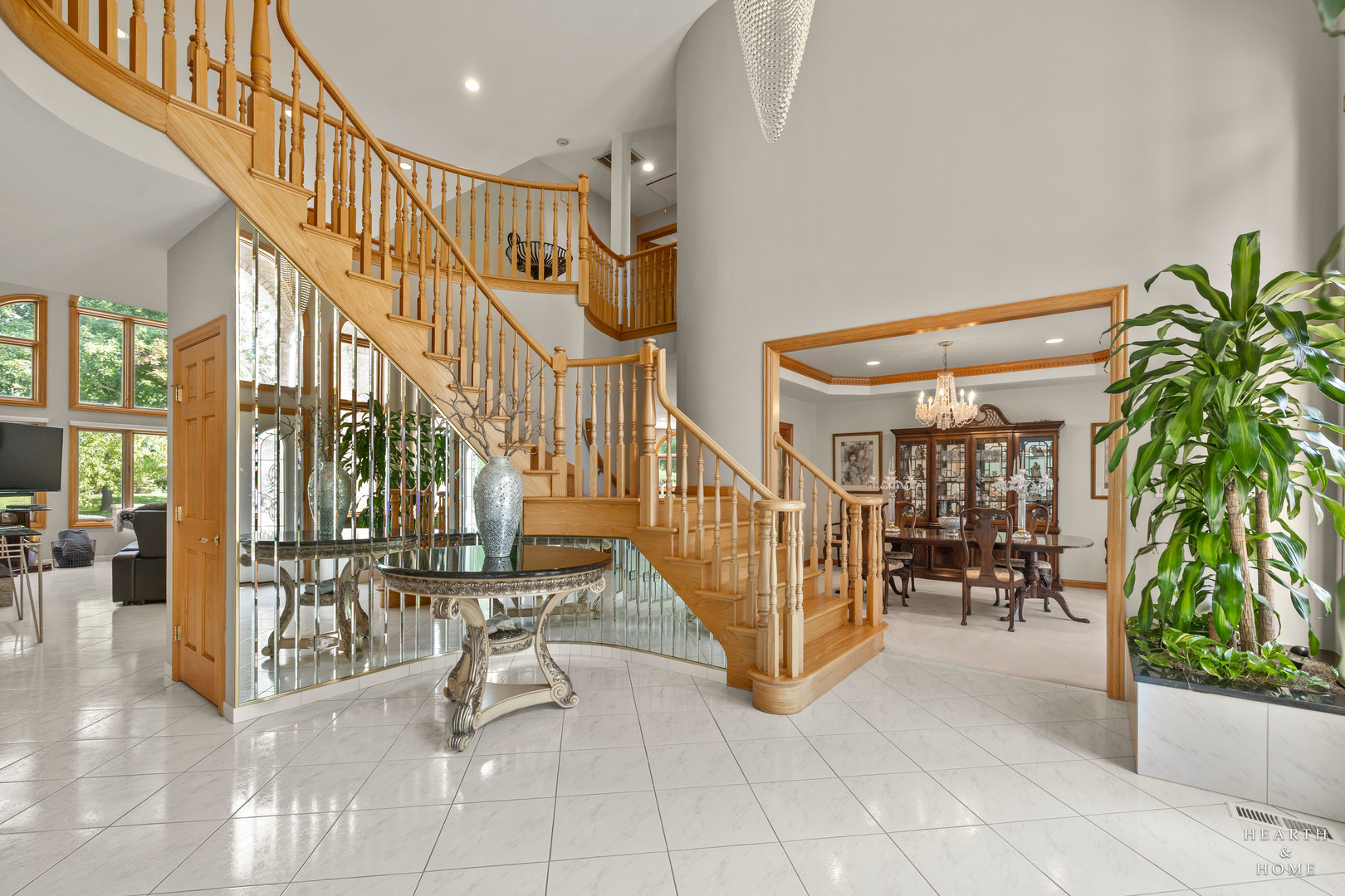 1760 W Whispering Court Property Photo 4
