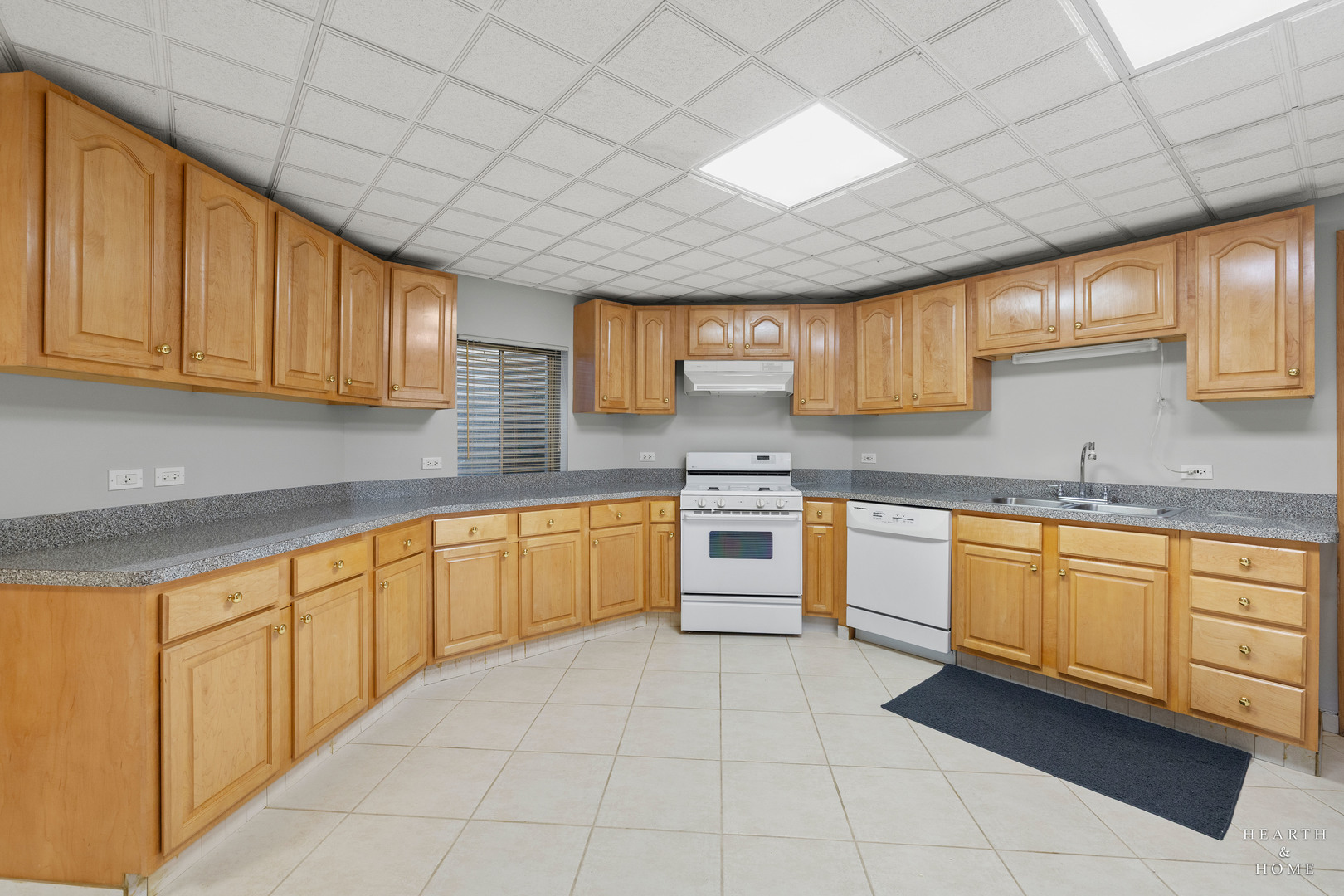 1760 W Whispering Court Property Photo 60