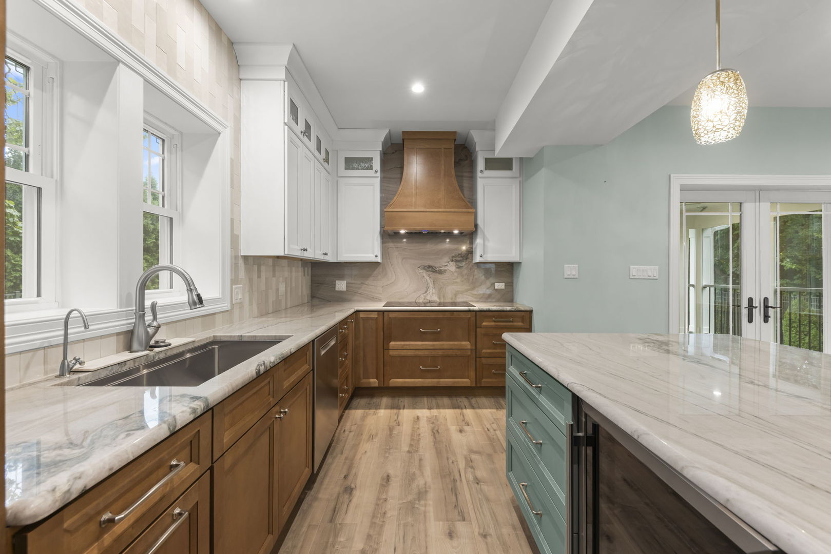 9215 S Damen Avenue Property Photo 3