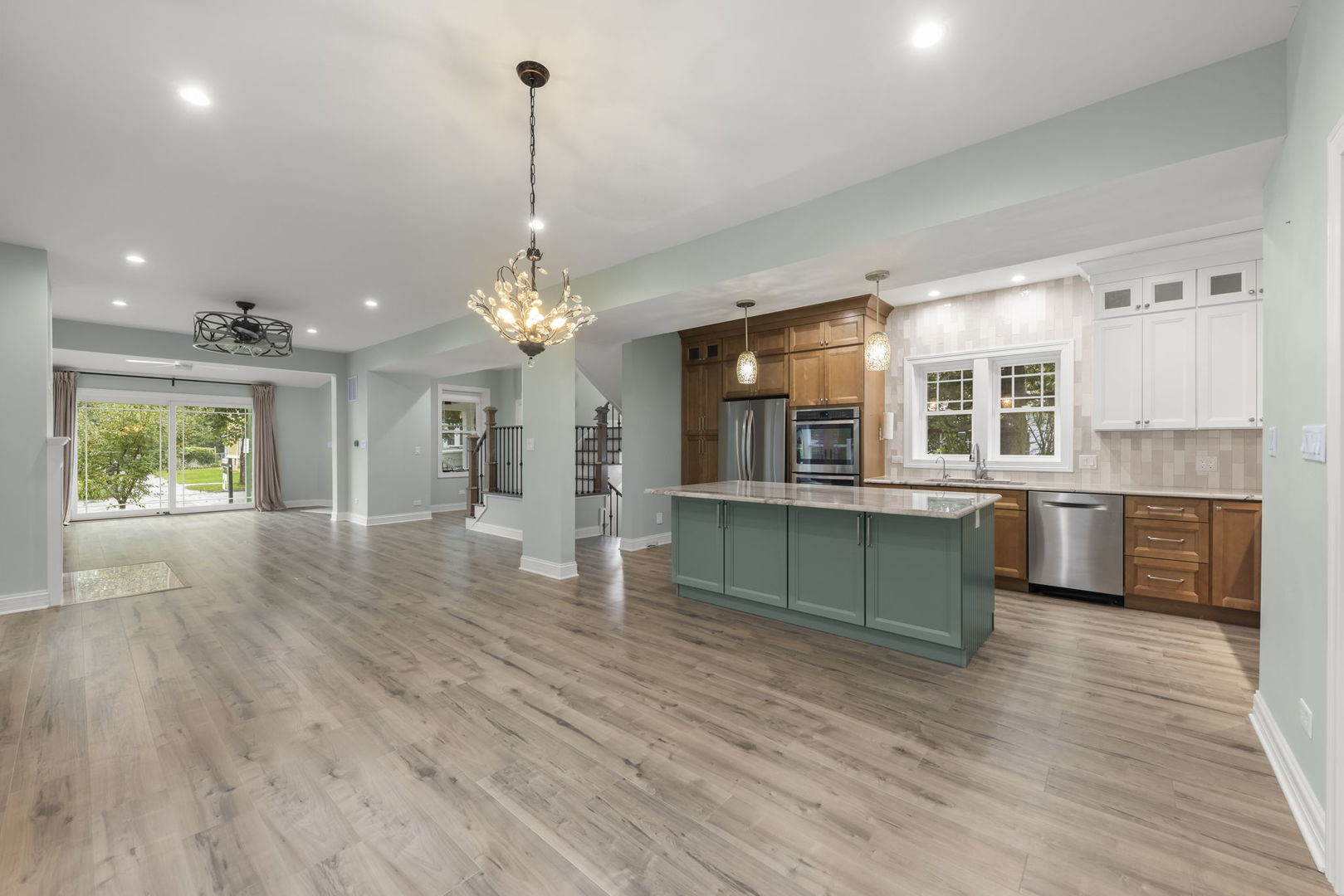 9215 S Damen Avenue Property Photo 6