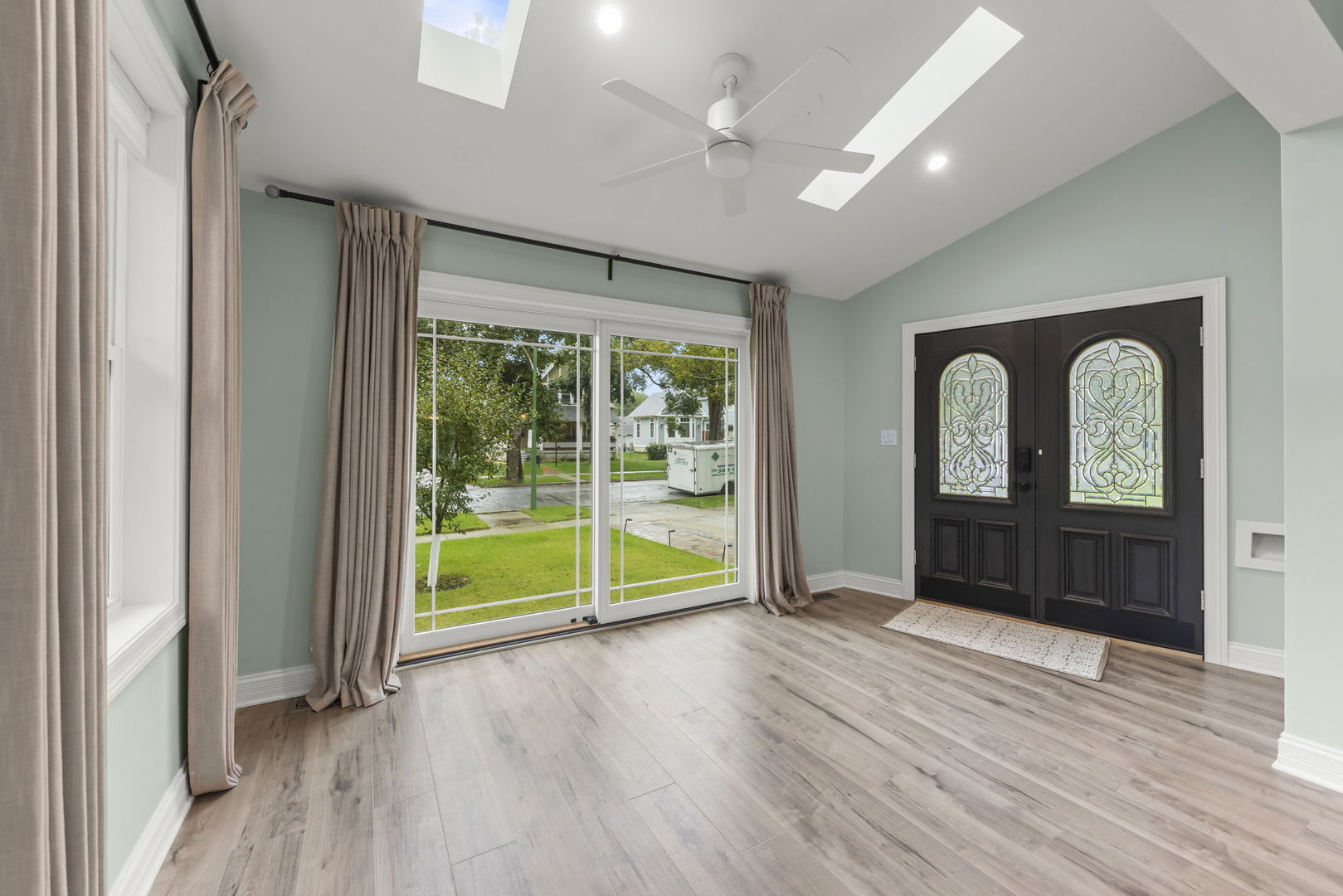 9215 S Damen Avenue Property Photo 12