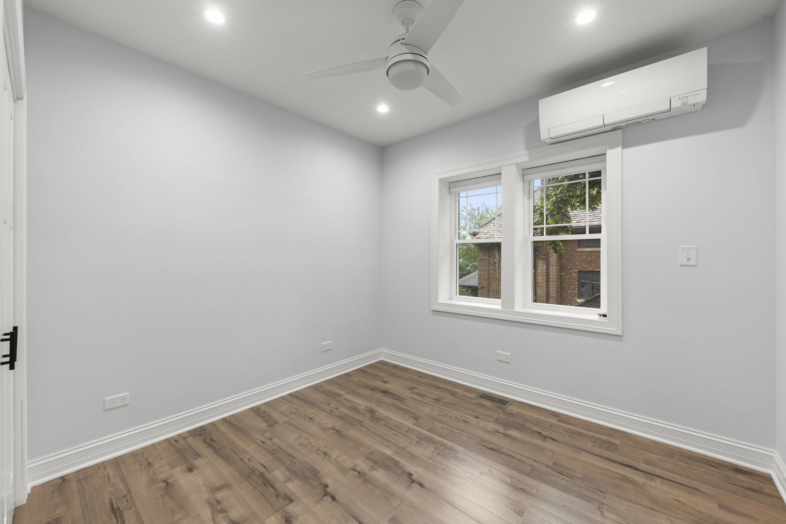 9215 S Damen Avenue Property Photo 18