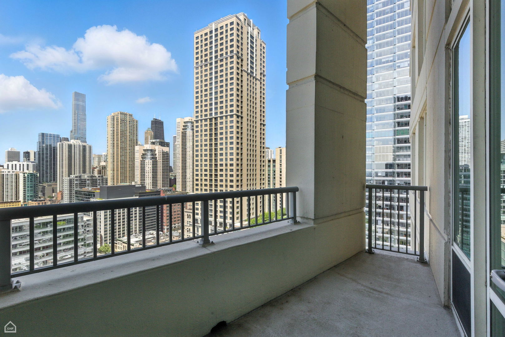 345 N Lasalle Street 2602 Property Photo 3