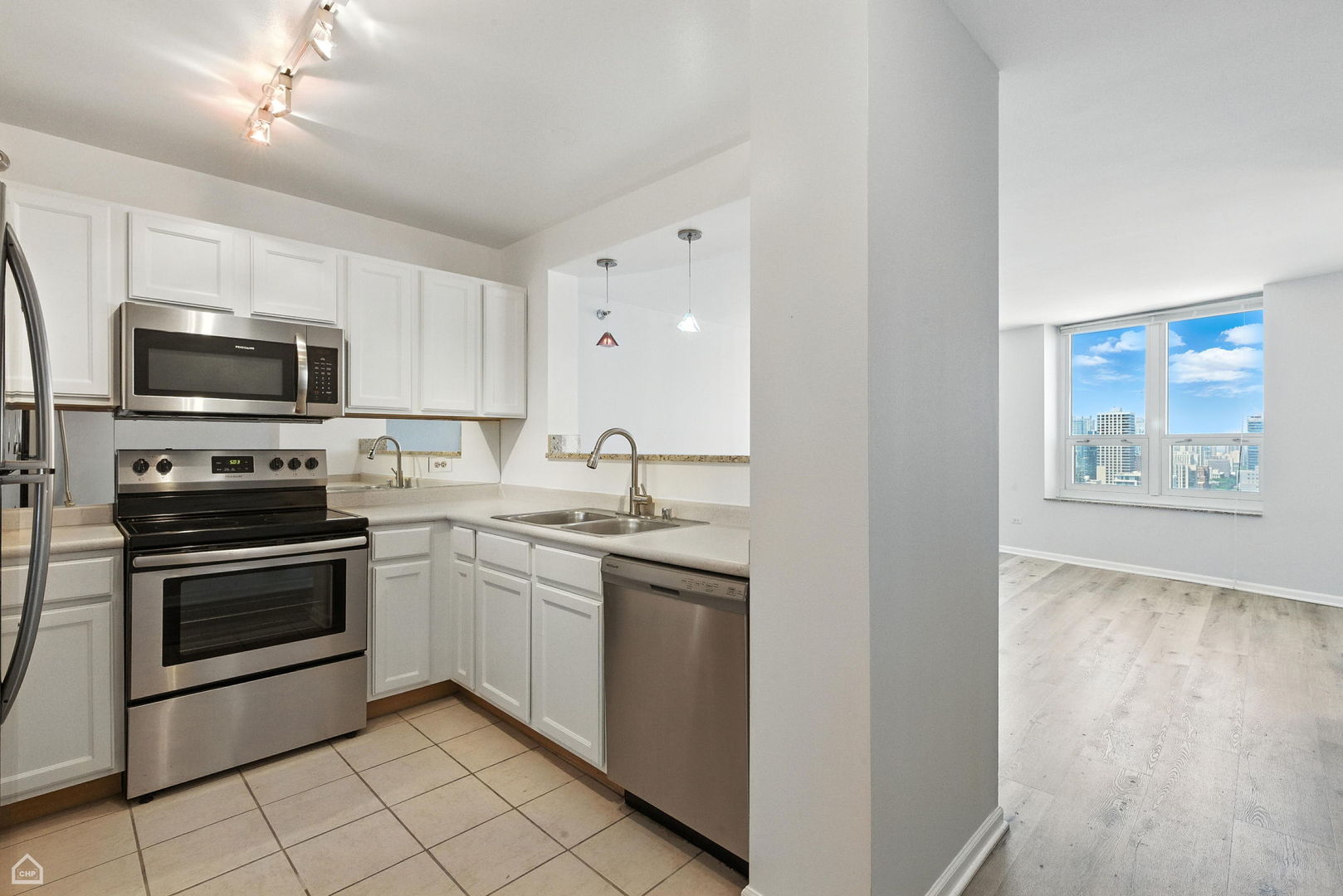345 N Lasalle Street 2602 Property Photo 6
