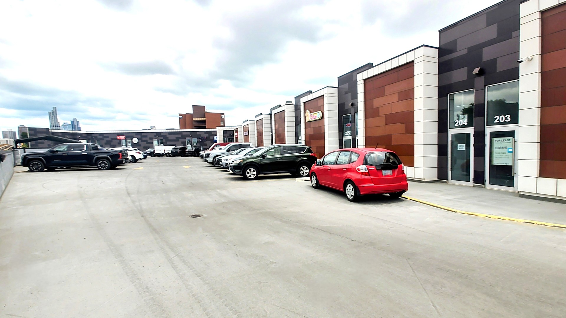 2300 S Archer Avenue 224 Property Photo 8
