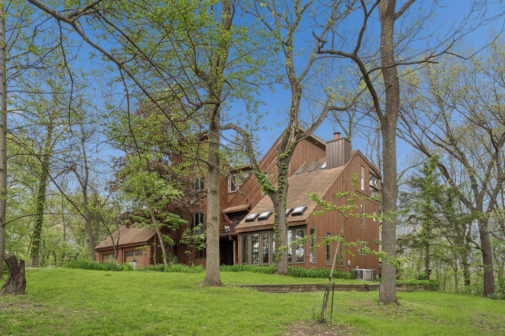 644 Schroeder Road Property Photo 3