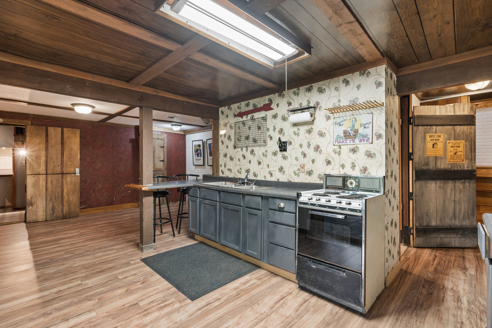 644 Schroeder Road Property Photo 49
