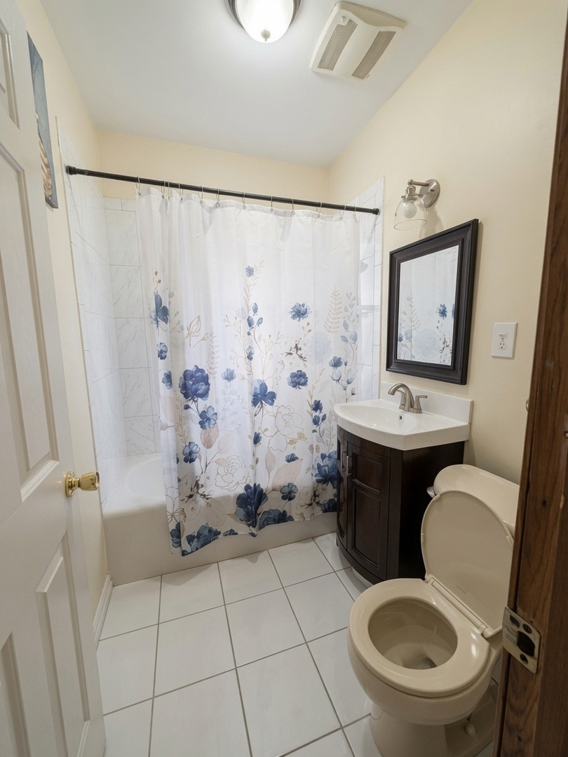 5171 W Wabansia Avenue Property Photo 7