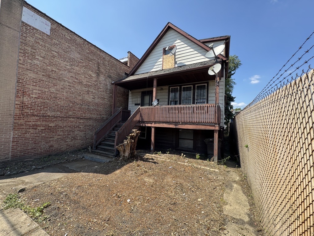 4324 W Division Street Property Photo 2