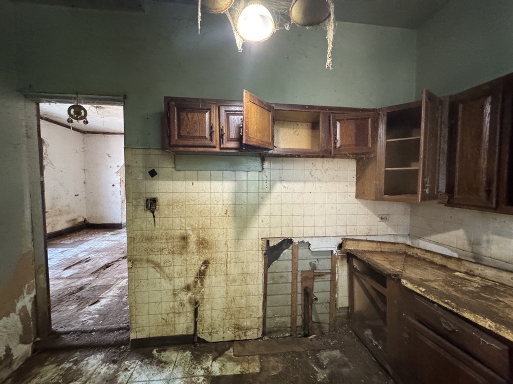 4324 W Division Street Property Photo 13