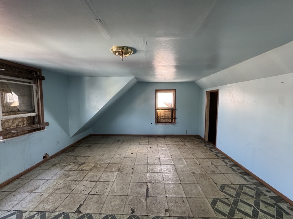 4324 W Division Street Property Photo 16