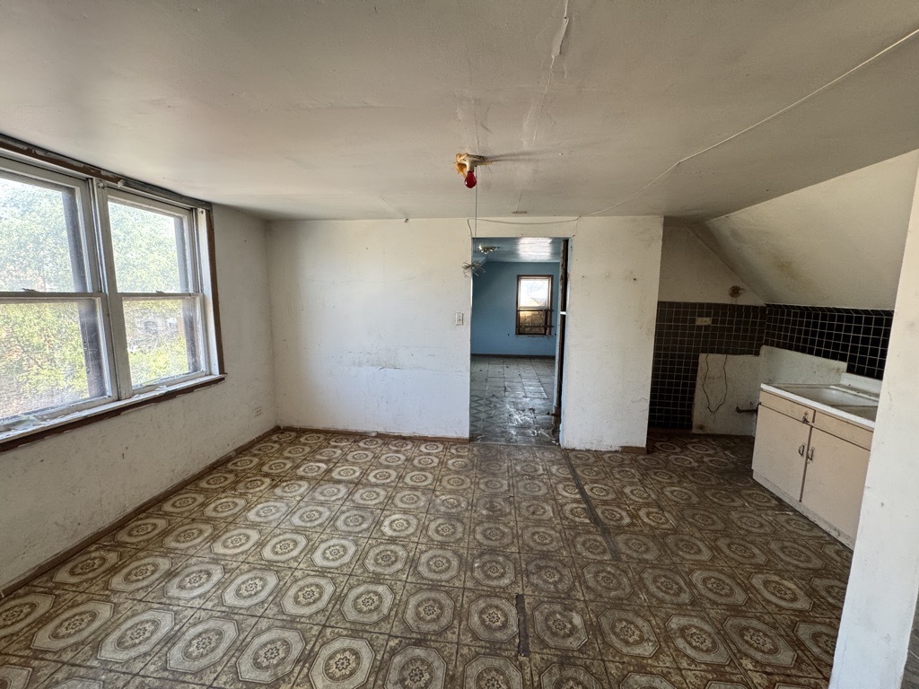 4324 W Division Street Property Photo 19