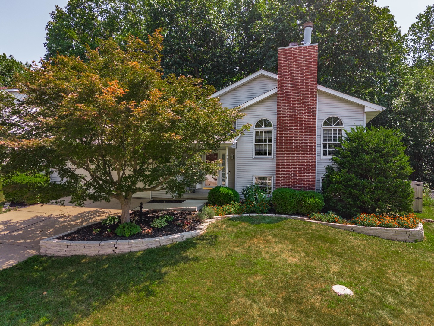 2516 Timber View Drive Property Photo 1