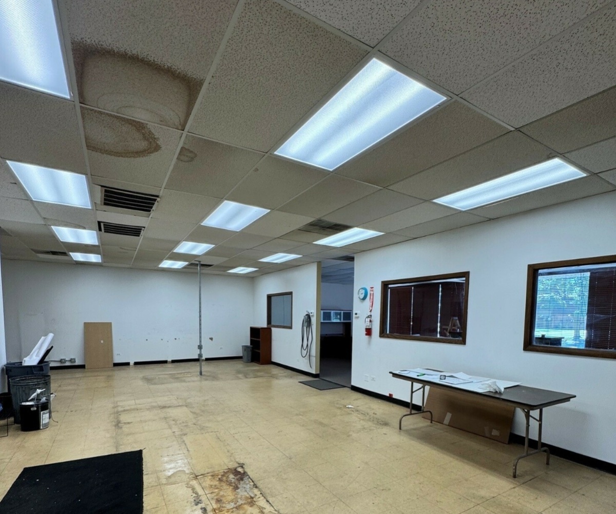 9901 S Roberts Road Property Photo 10