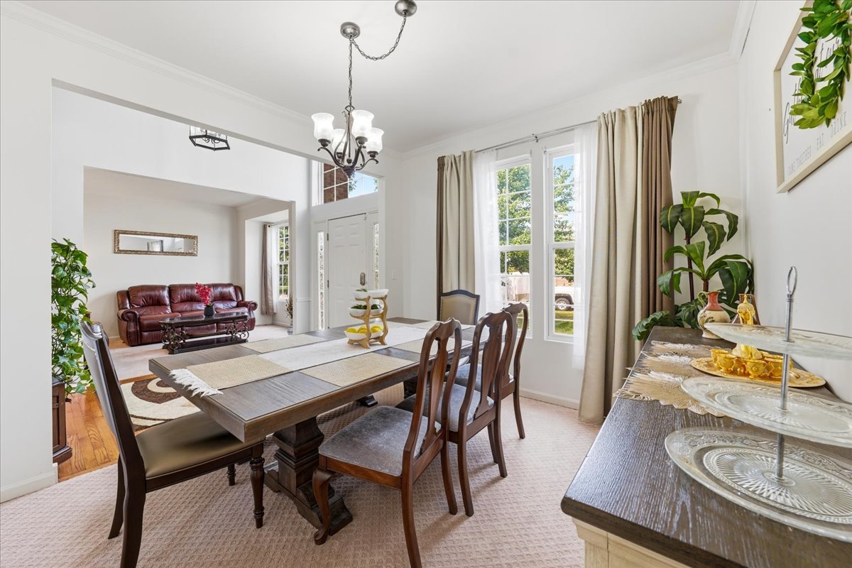 663 Huntington Boulevard Property Photo 3