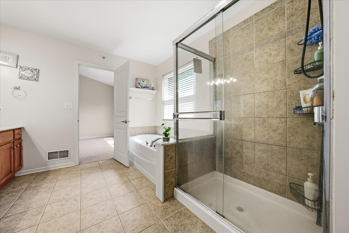 663 Huntington Boulevard Property Photo 17