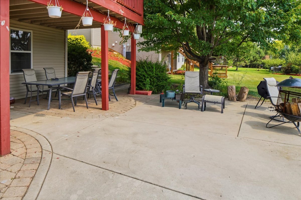 663 Huntington Boulevard Property Photo 24