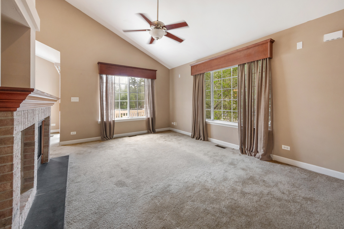 919 Pheasant Trail Property Photo 3