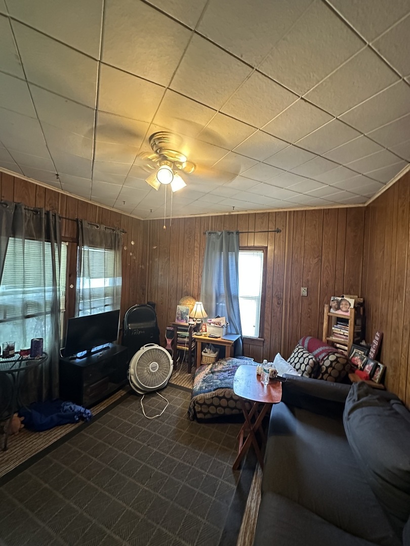 715 N James Street Property Photo 8