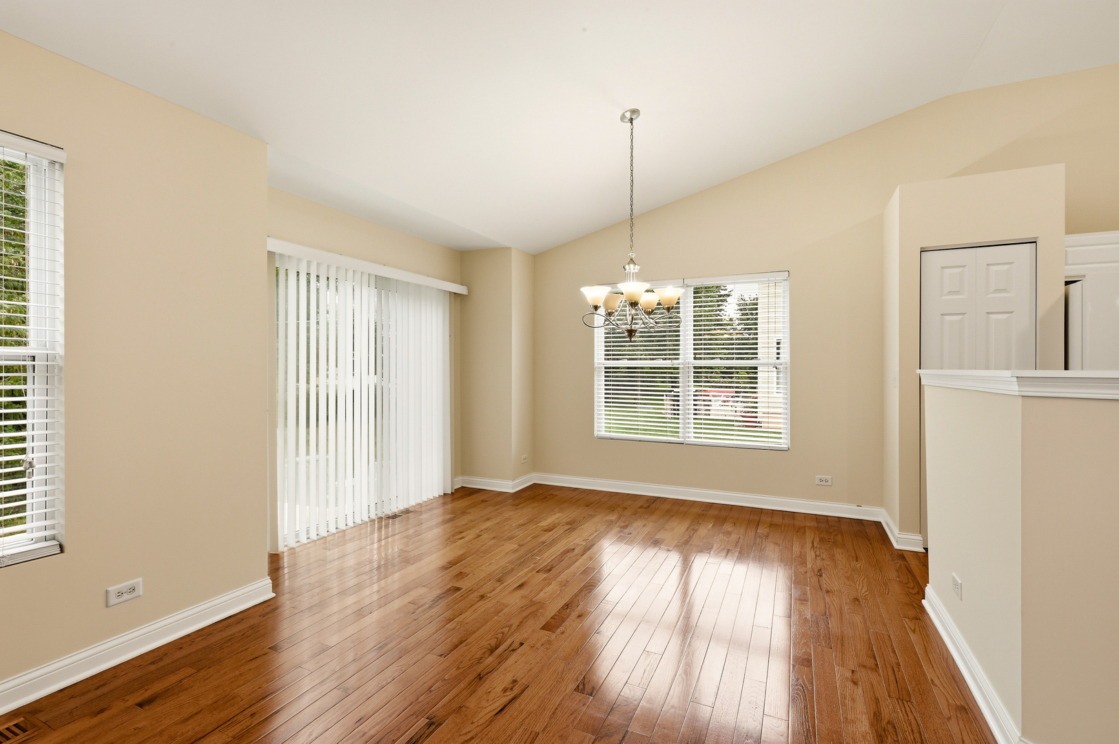 2792 Cranston Circle Property Photo 13
