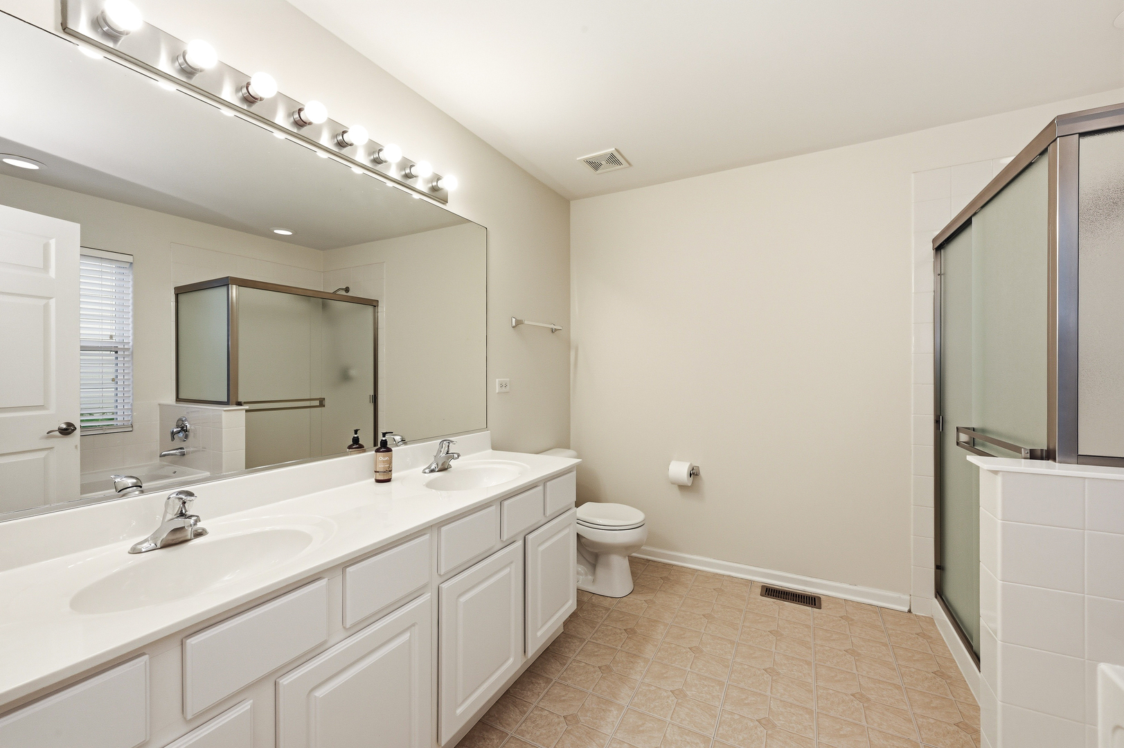 2792 Cranston Circle Property Photo 17