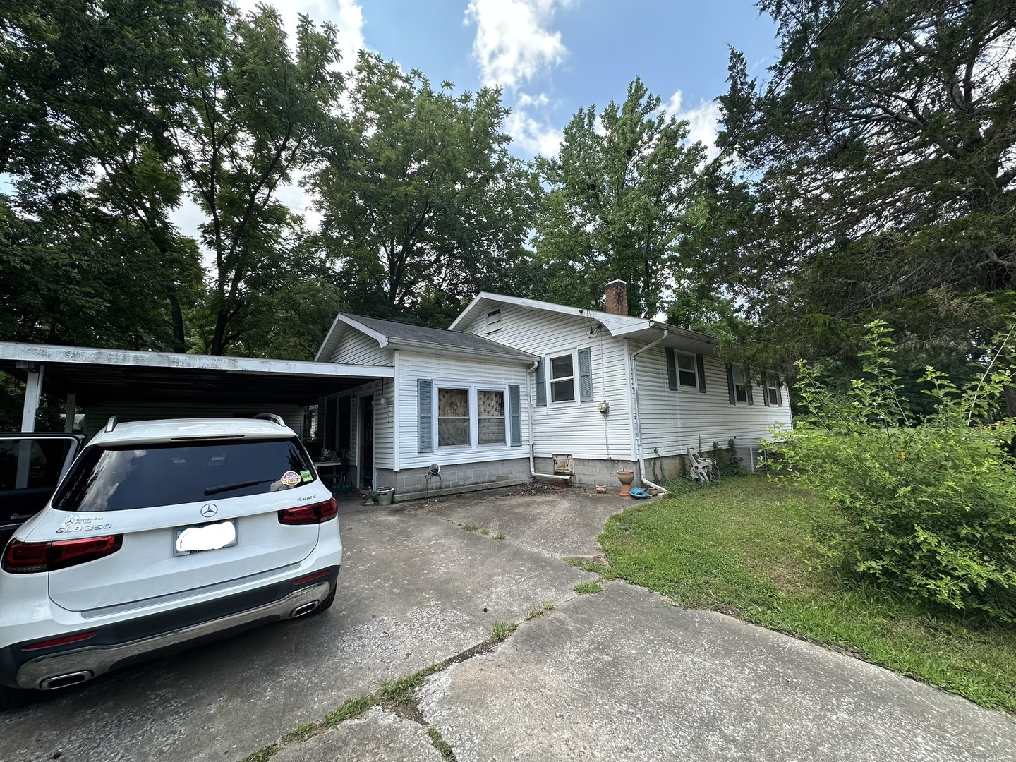 521 N Springer Street Property Photo 1