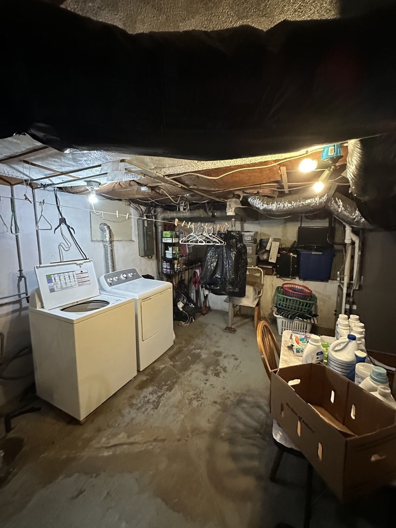 110 S Forest Avenue Property Photo 14