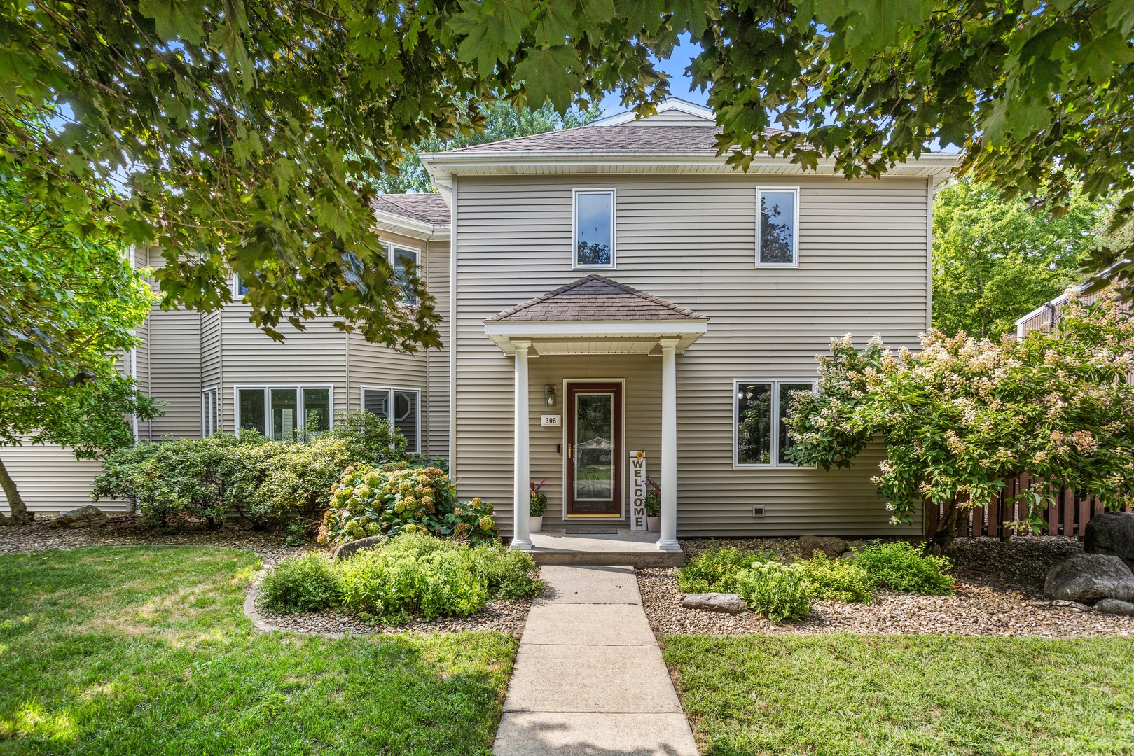 305 W Sangamon Street Property Photo 1