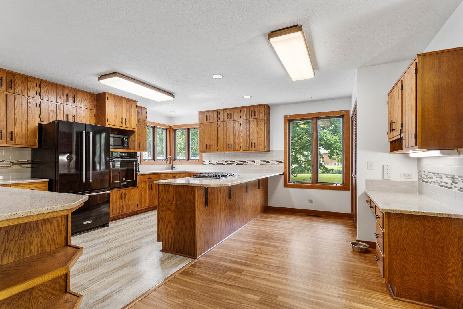 305 W Sangamon Street Property Photo 19