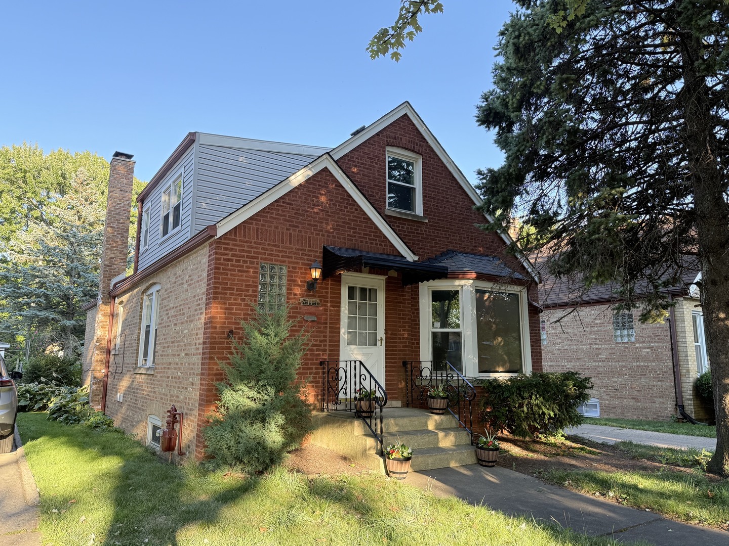 7119 N Merrimac Avenue Property Photo 13