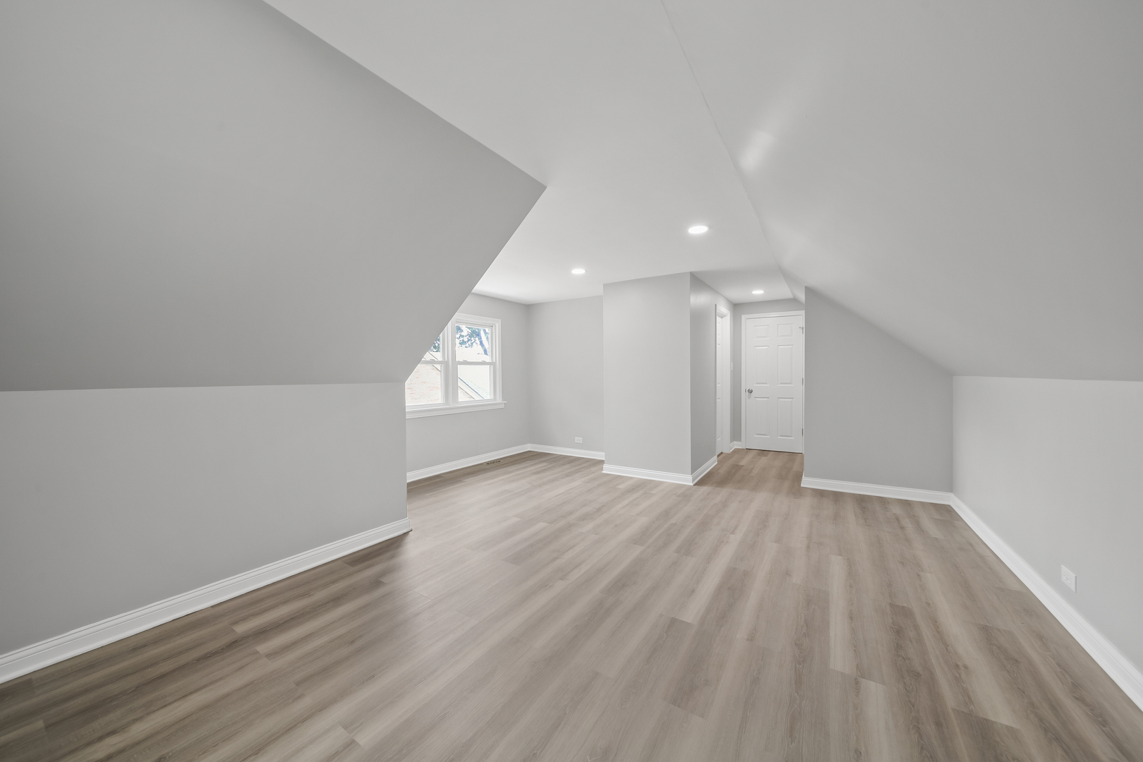 7119 N Merrimac Avenue Property Photo 16