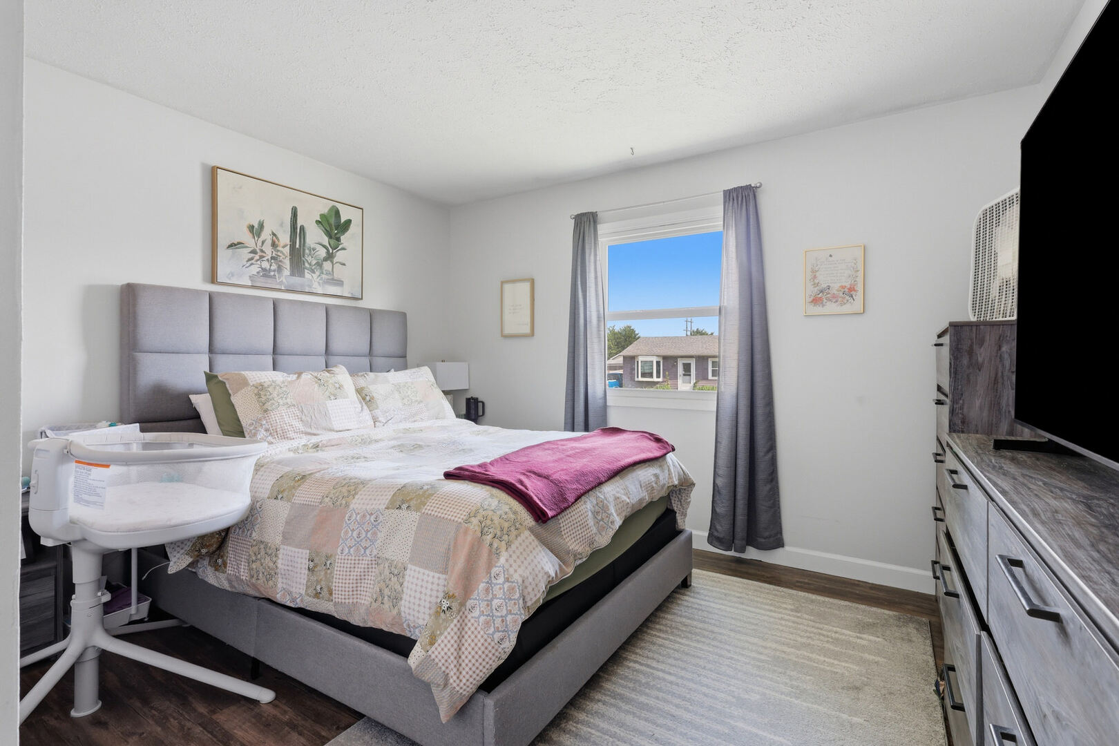 1845 W 58th Street Property Photo 7